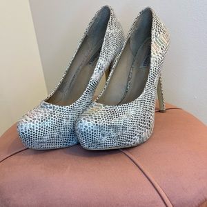 Faux Snake Skin Platform Heels 9.5